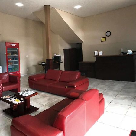 Ipe Hotel Дорадус Екстериор снимка